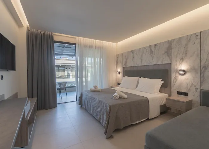 מלון Alora Luxury - Adults Only לימנאס