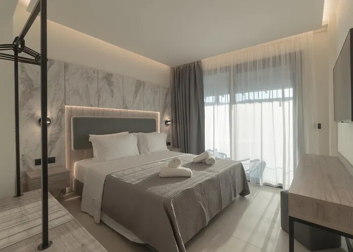 מלון Alora Luxury - Adults Only לימנאס