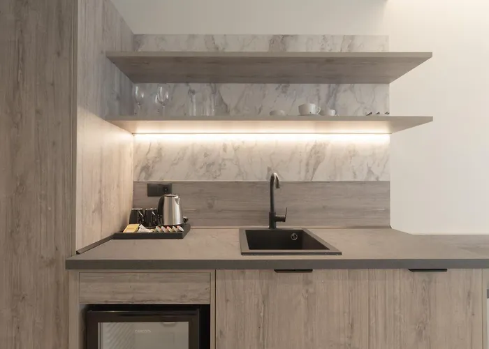 Alora Luxury - Adults Only לימנאס