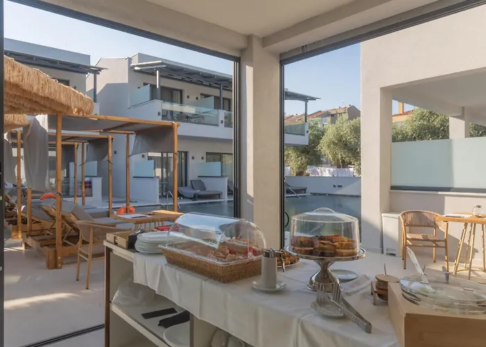 Alora Luxury - Adults Only לימנאס