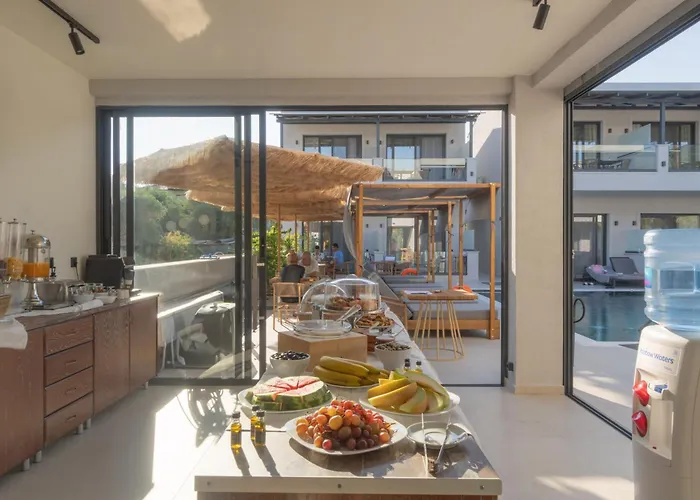 Alora Luxury - Adults Only מלון